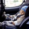 Đi ô tô nên để trẻ ngồi ở đâu cho an toàn?