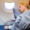 Làm sao để có thể ngủ ngon lành khi đi máy bay?