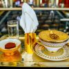 Thưởng thức món ăn “dát vàng” ở Duabai
