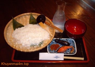 Cơm chan nước lạnh – món ngon đặc sản của người Nhật