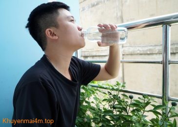 Mùa hè nóng nực uống nước thế nào cho đúng?