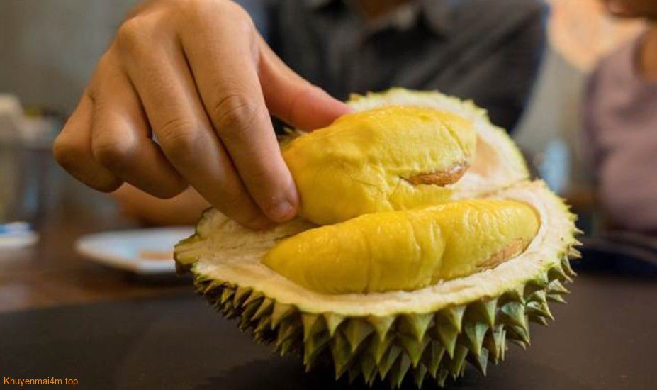Những đối tượng nào không nên ăn sầu riêng?
