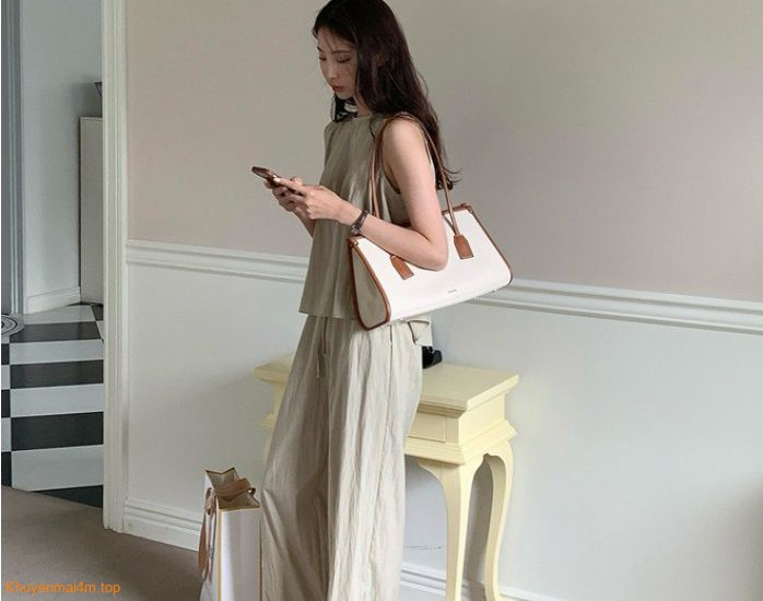 Mùa hè nên sắm 5 món thời trang mát và mốt nhất này