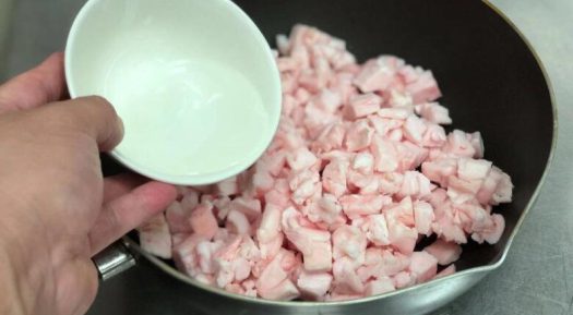 Mỡ lợn và bí quyết dưỡng da từ cung đình đến hiện đại