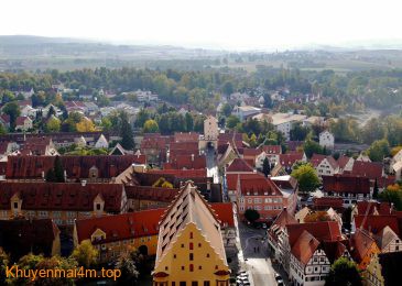 Thị trấn nhỏ Nördlingen “dát” 72.000 tấn kim cương