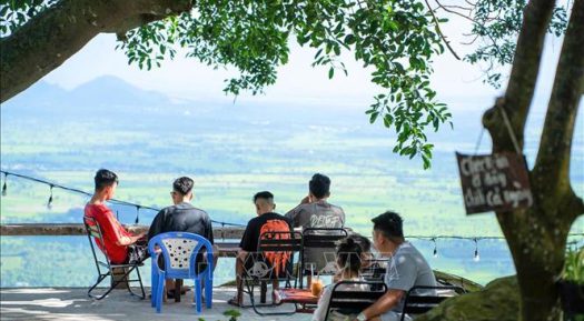Du lịch hè: Hướng tới những kỳ nghỉ chất lượng và an toàn