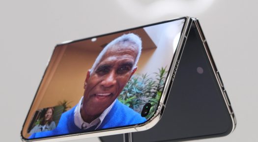iPhone Duo đã bắt đầu mở bán toàn cầu